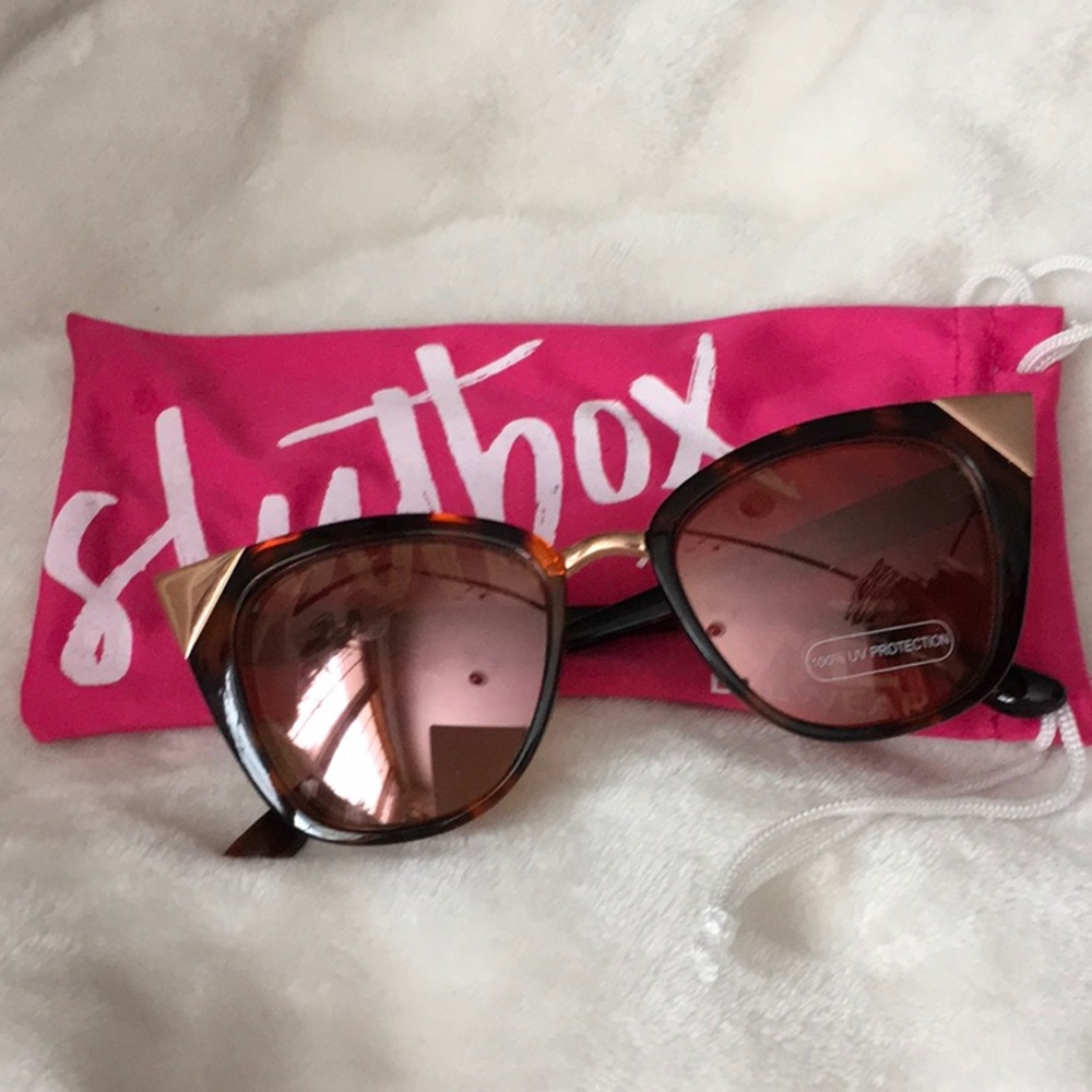 Brand New Amber Rose Slutbox VYE Eyewear